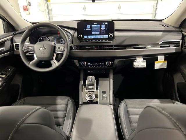 new 2024 Mitsubishi Outlander car, priced at $35,515