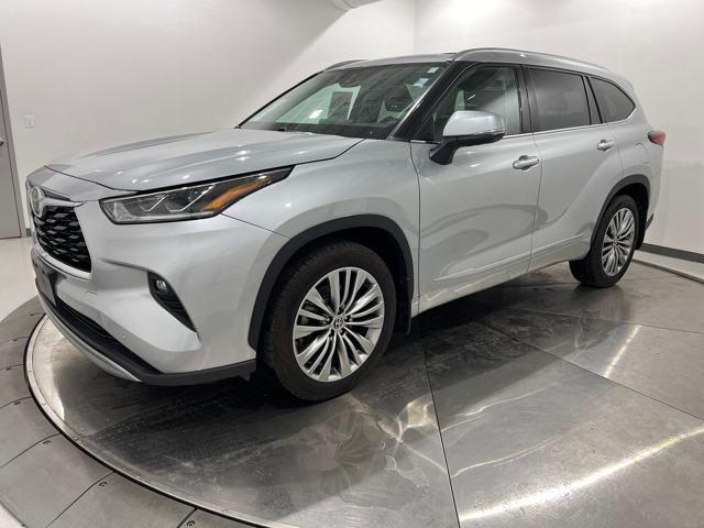 used 2021 Toyota Highlander car, priced at $34,991