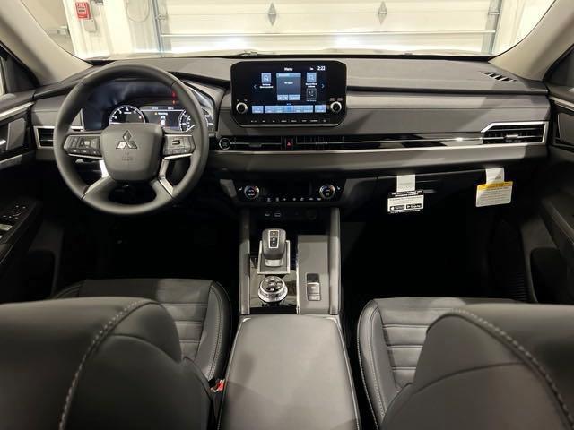 new 2024 Mitsubishi Outlander car, priced at $32,070