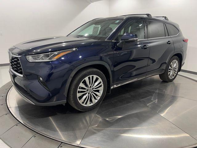 used 2022 Toyota Highlander car, priced at $28,836