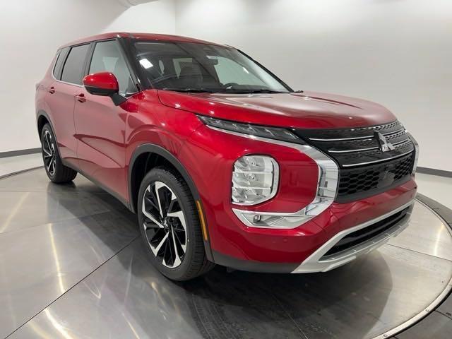 new 2024 Mitsubishi Outlander car, priced at $30,355