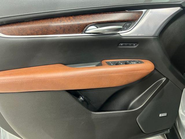 used 2023 Cadillac XT5 car, priced at $36,267