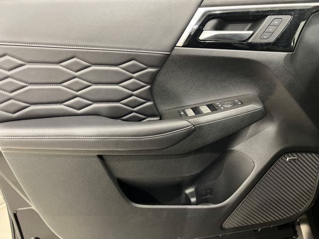 new 2025 Mitsubishi Outlander car, priced at $39,845