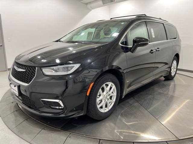 used 2022 Chrysler Pacifica car, priced at $18,910