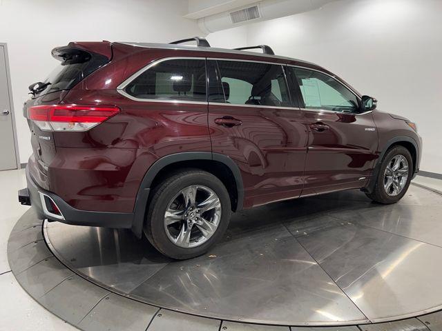 used 2019 Toyota Highlander Hybrid car, priced at $19,867