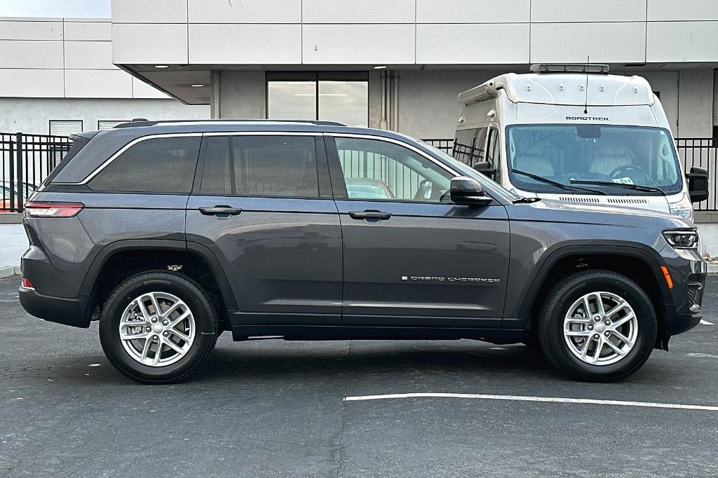 new 2024 Jeep Grand Cherokee car, priced at $37,019