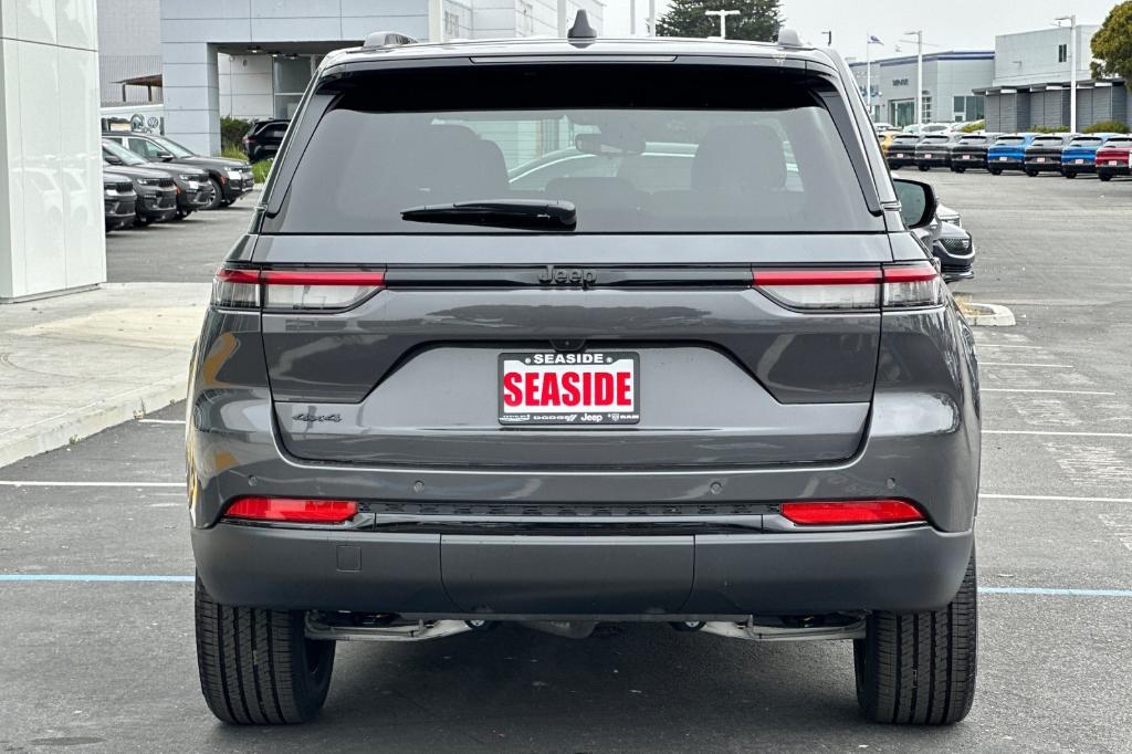 new 2024 Jeep Grand Cherokee car, priced at $41,789