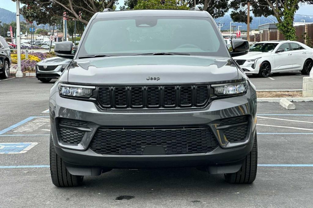 new 2024 Jeep Grand Cherokee car, priced at $42,789