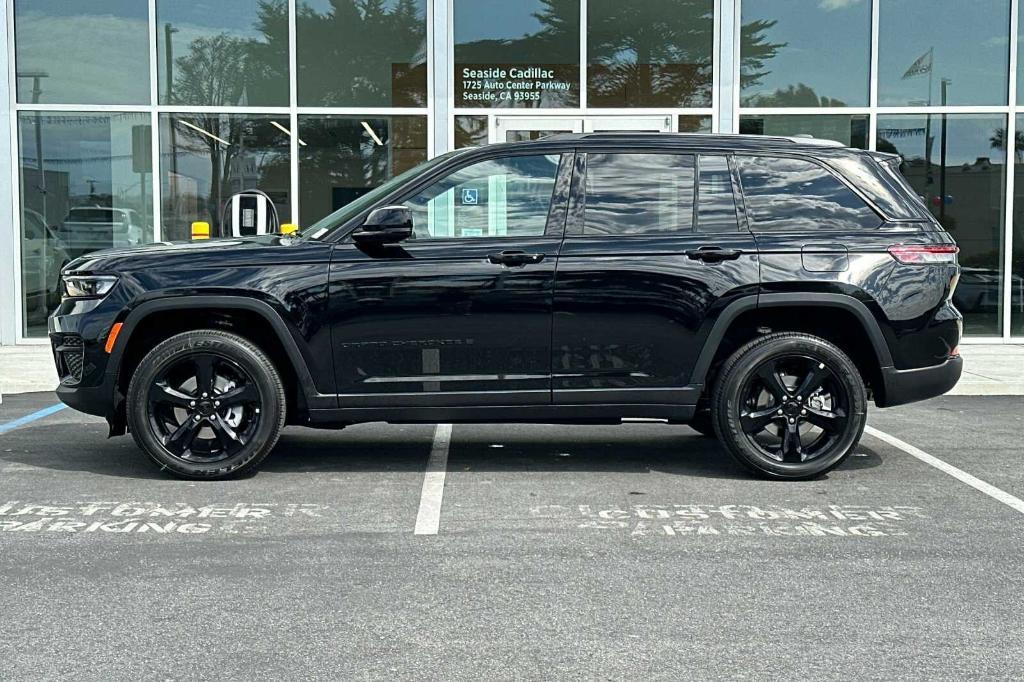 new 2024 Jeep Grand Cherokee car, priced at $43,954