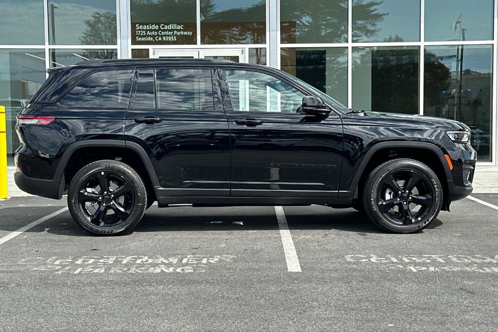 new 2024 Jeep Grand Cherokee car, priced at $42,954