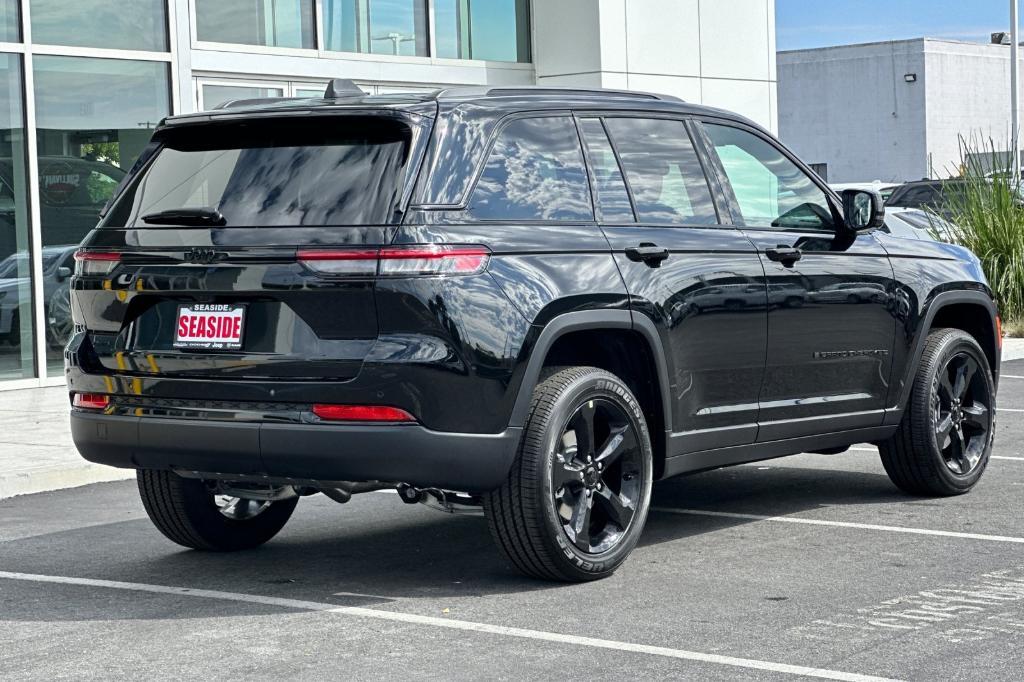 new 2024 Jeep Grand Cherokee car, priced at $42,954