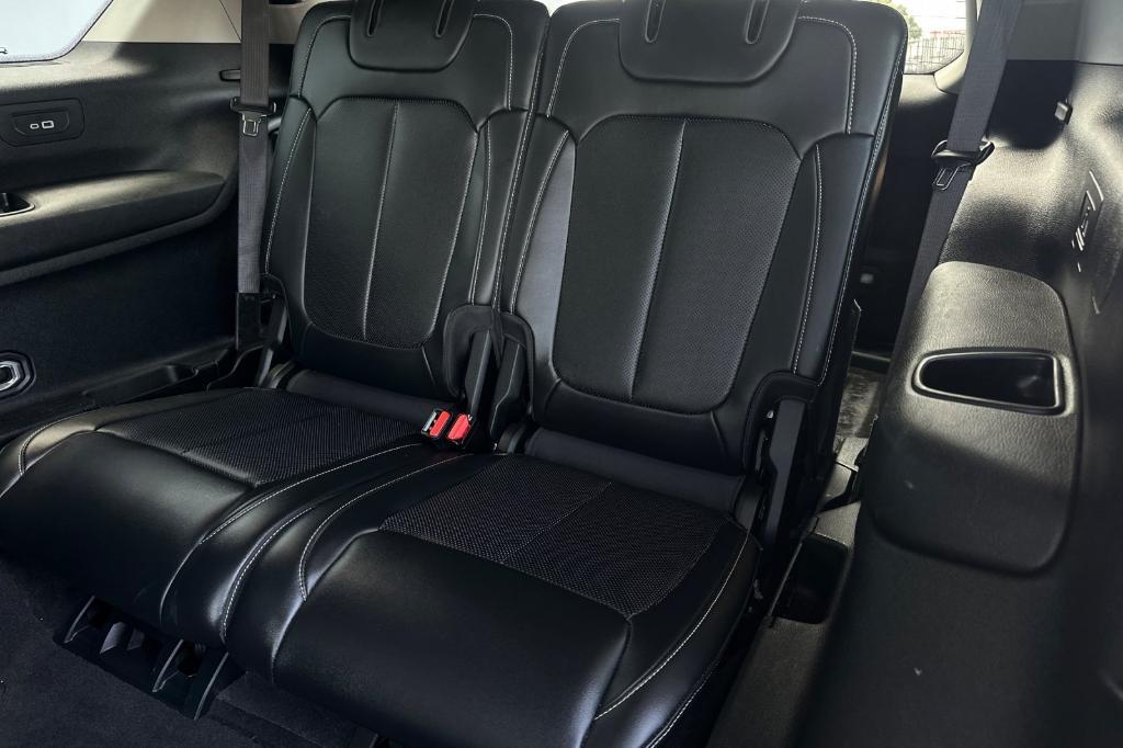 used 2021 Jeep Grand Cherokee L car, priced at $29,999