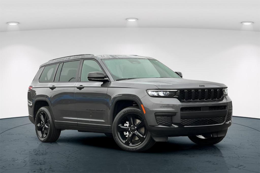 new 2024 Jeep Grand Cherokee L car, priced at $44,424