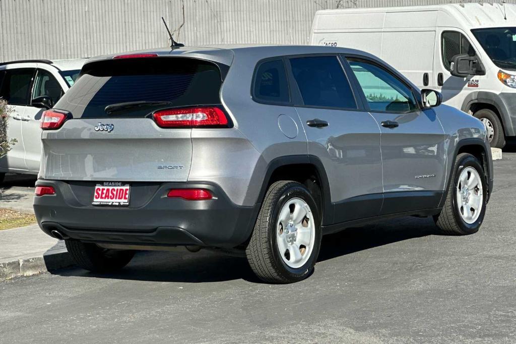 used 2016 Jeep Cherokee car, priced at $12,725