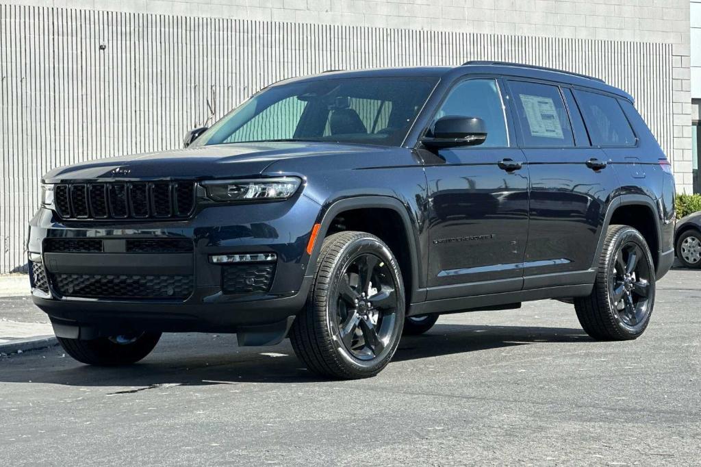 new 2024 Jeep Grand Cherokee L car, priced at $50,985