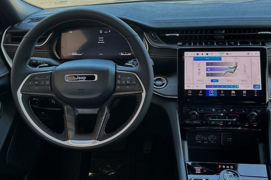 new 2024 Jeep Grand Cherokee L car, priced at $50,985