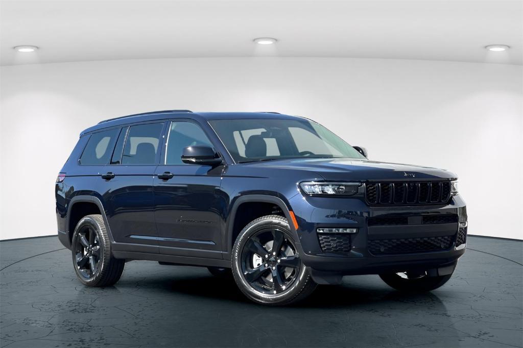 new 2024 Jeep Grand Cherokee L car, priced at $49,985