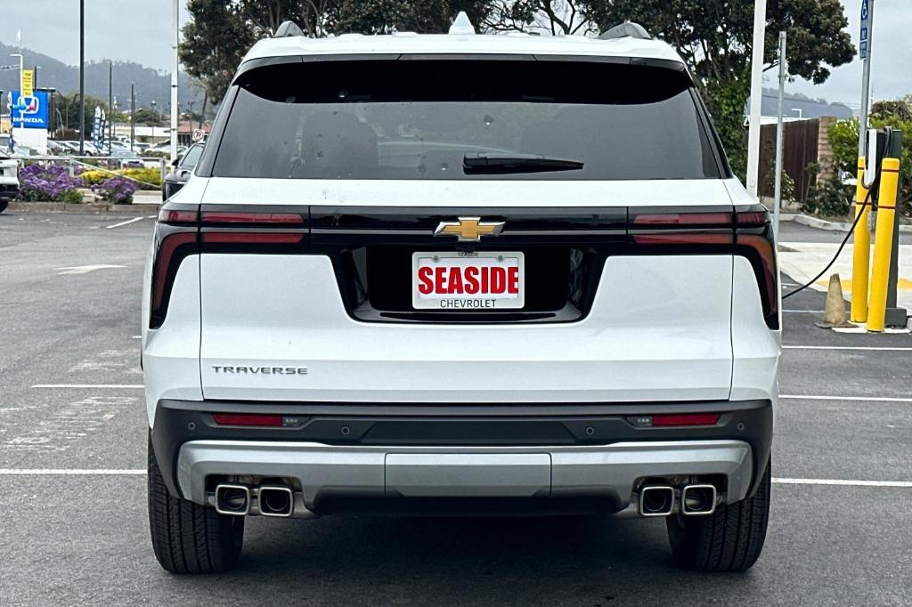 new 2025 Chevrolet Traverse car, priced at $43,445