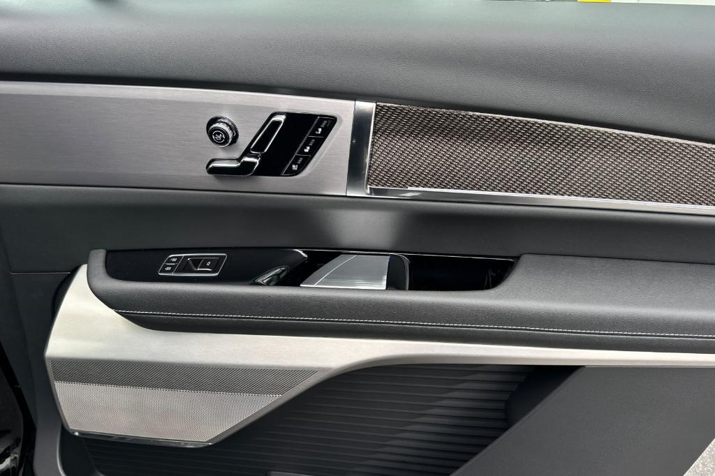 new 2026 Cadillac VISTIQ car