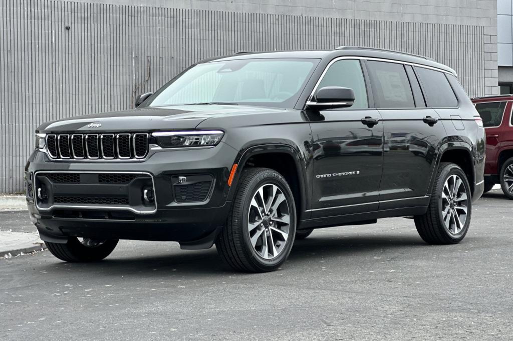 new 2024 Jeep Grand Cherokee L car, priced at $57,622