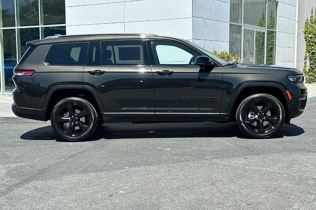 new 2024 Jeep Grand Cherokee L car, priced at $52,738