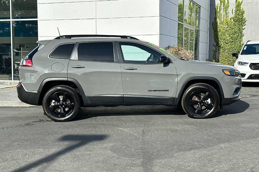 used 2023 Jeep Cherokee car, priced at $27,900