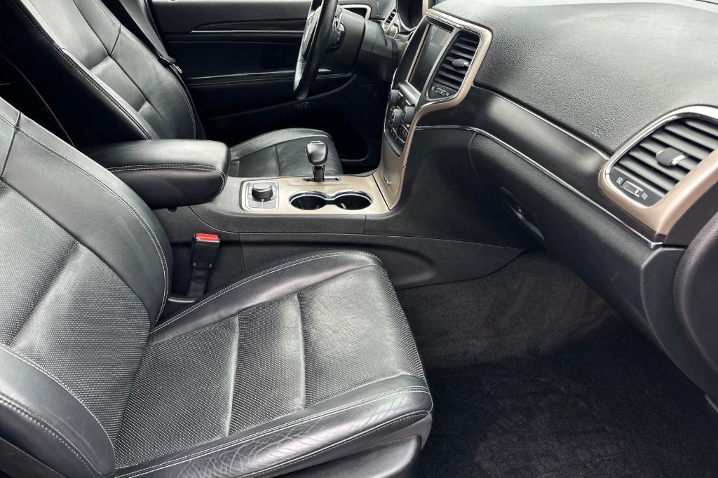 used 2014 Jeep Grand Cherokee car, priced at $12,988