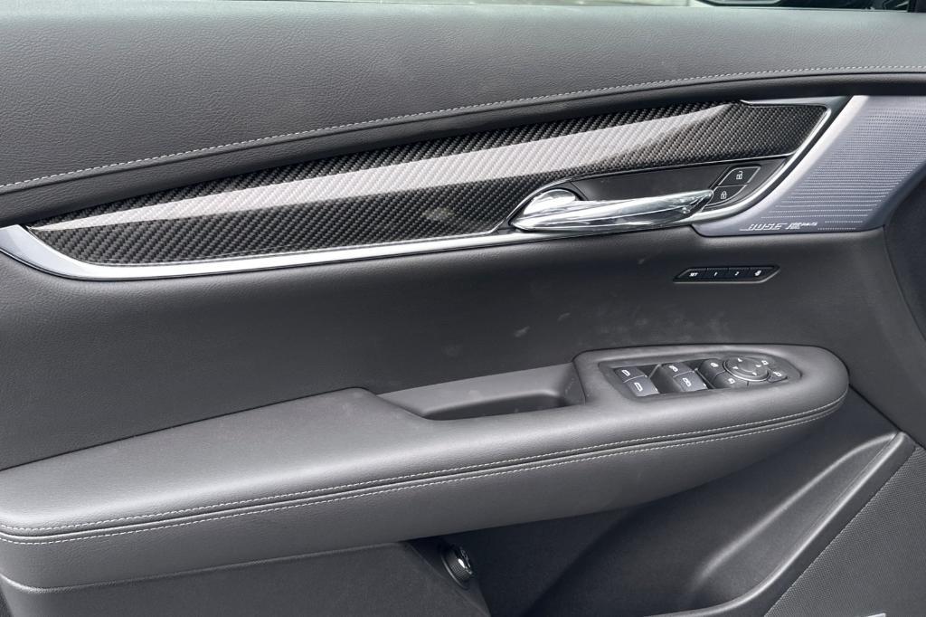 new 2025 Cadillac XT6 car, priced at $61,065