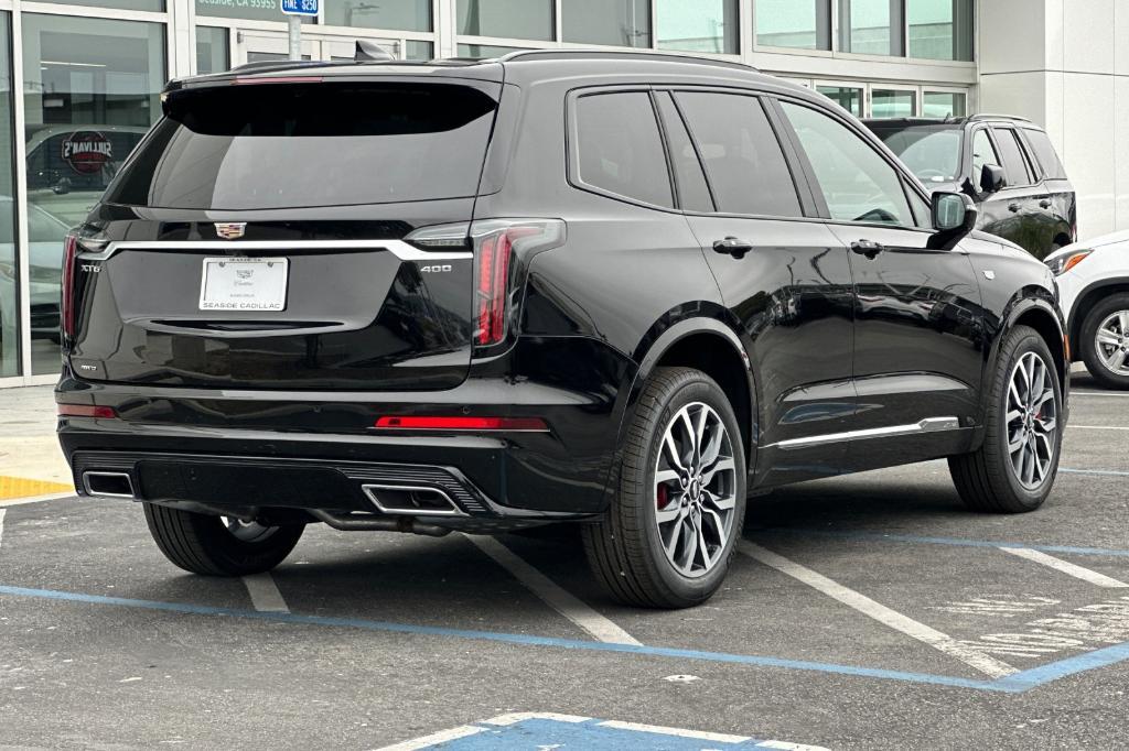 new 2025 Cadillac XT6 car, priced at $61,065
