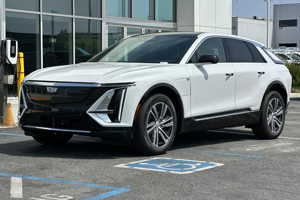 new 2025 Cadillac LYRIQ car, priced at $64,715