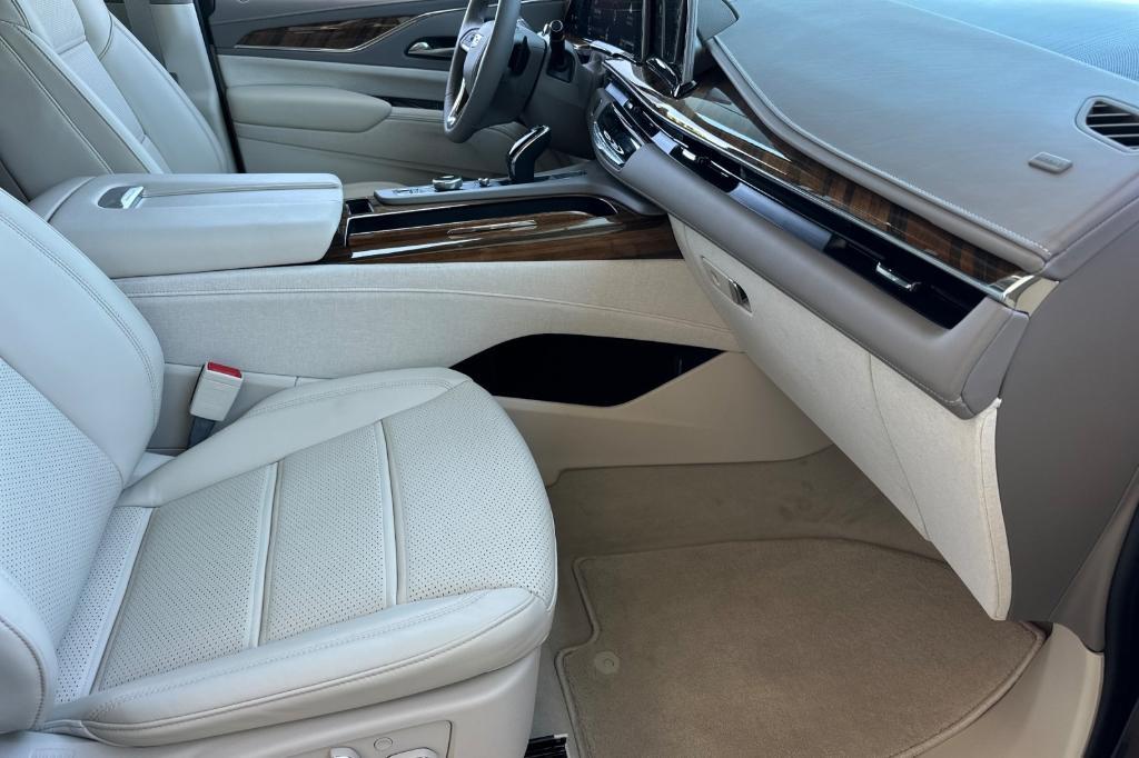 new 2024 Cadillac Escalade car, priced at $115,297