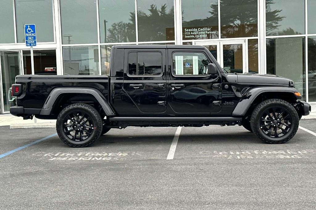 new 2024 Jeep Gladiator car, priced at $45,308