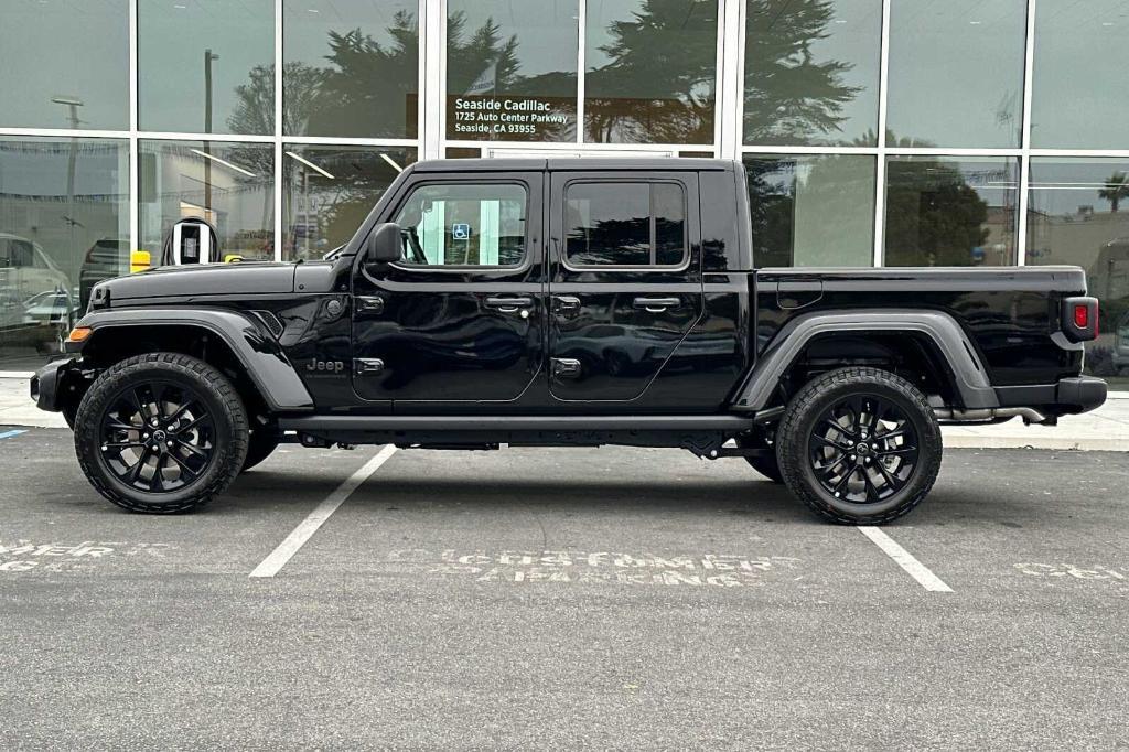 new 2024 Jeep Gladiator car, priced at $45,308