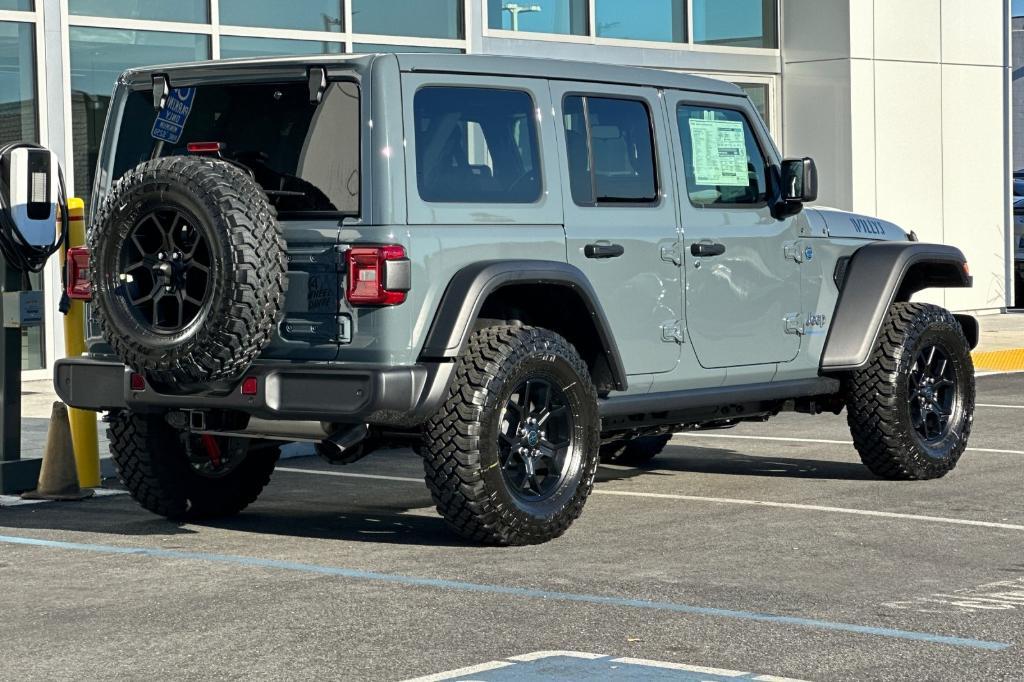 new 2025 Jeep Wrangler 4xe car