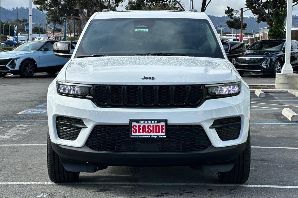 new 2025 Jeep Grand Cherokee car