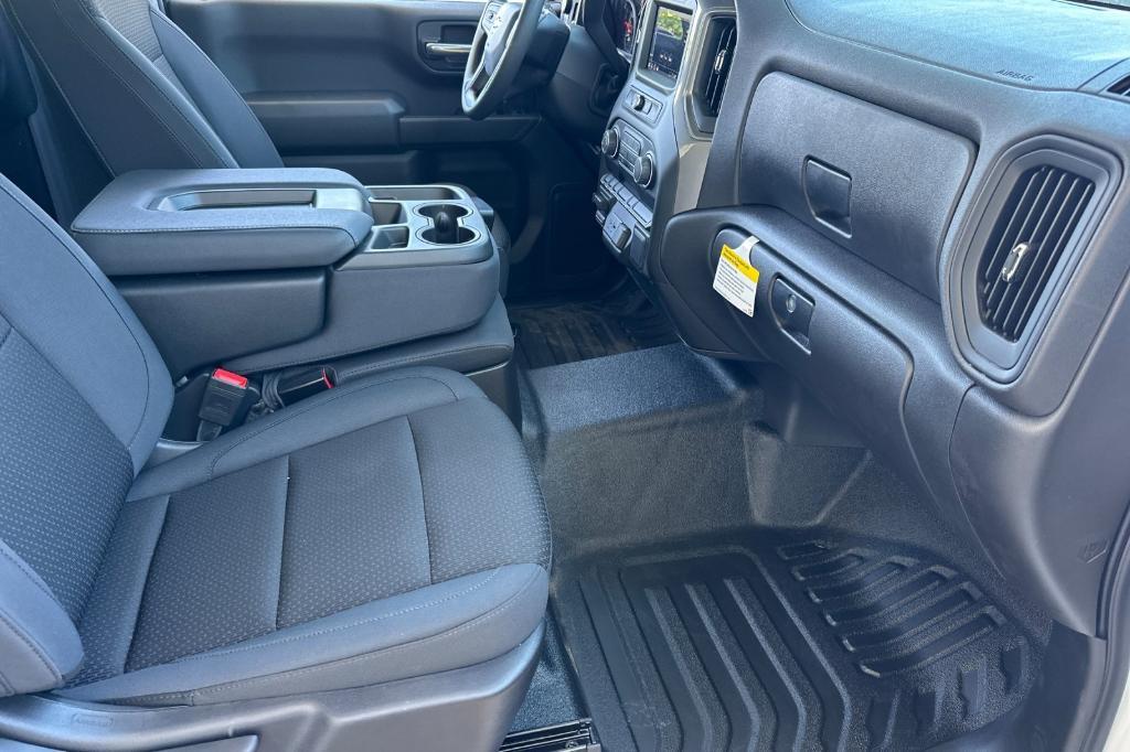 new 2025 Chevrolet Silverado 1500 car, priced at $46,925