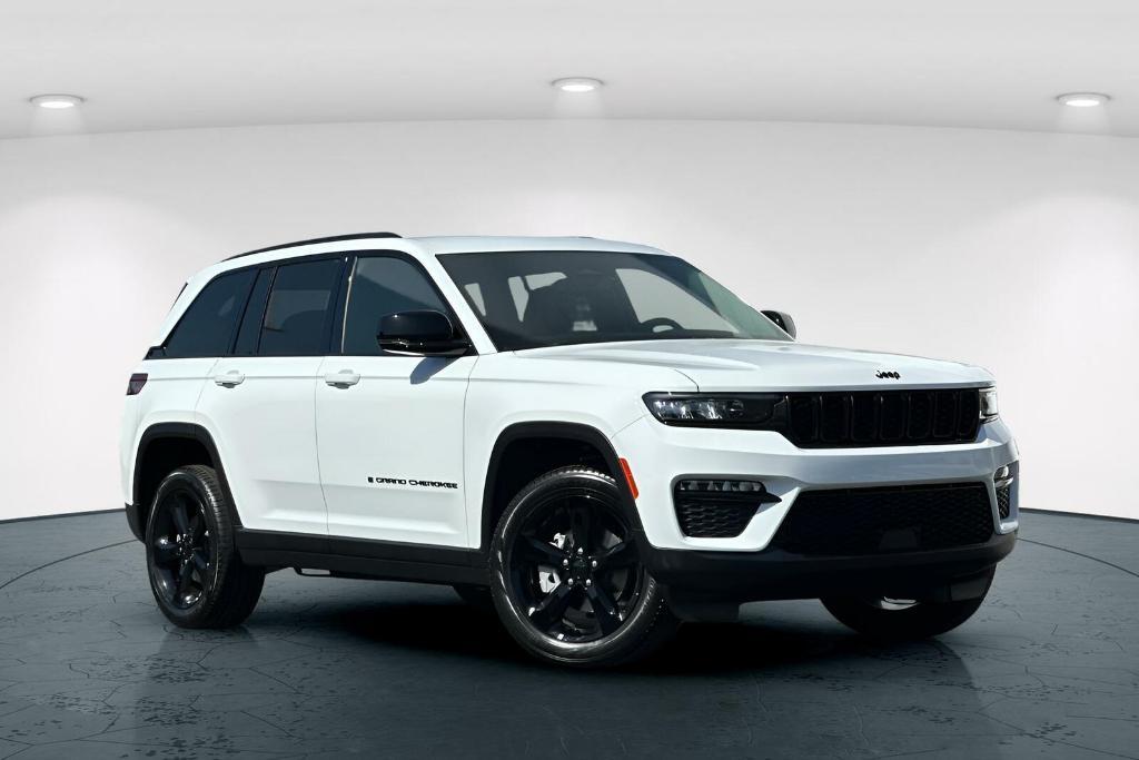 new 2024 Jeep Grand Cherokee car, priced at $46,280