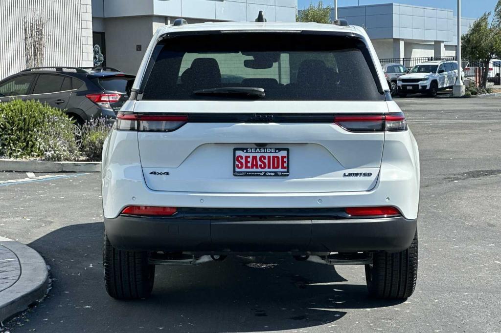 new 2024 Jeep Grand Cherokee car, priced at $46,280