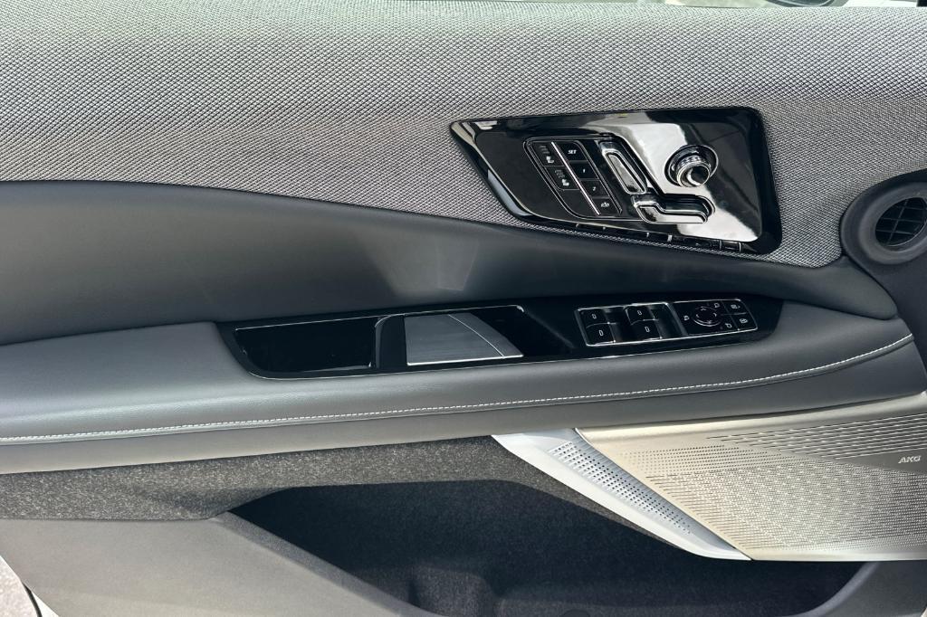 new 2025 Cadillac OPTIQ car, priced at $57,190