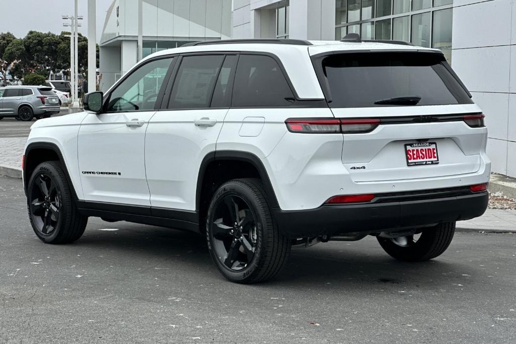 new 2024 Jeep Grand Cherokee car, priced at $41,271