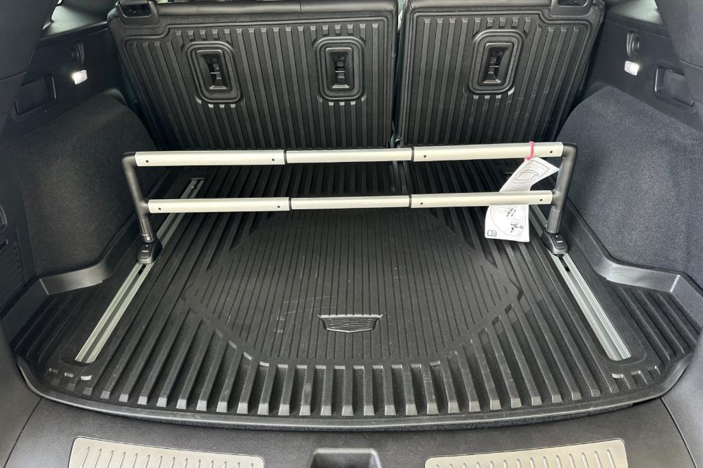 used 2024 Cadillac XT5 car, priced at $51,499