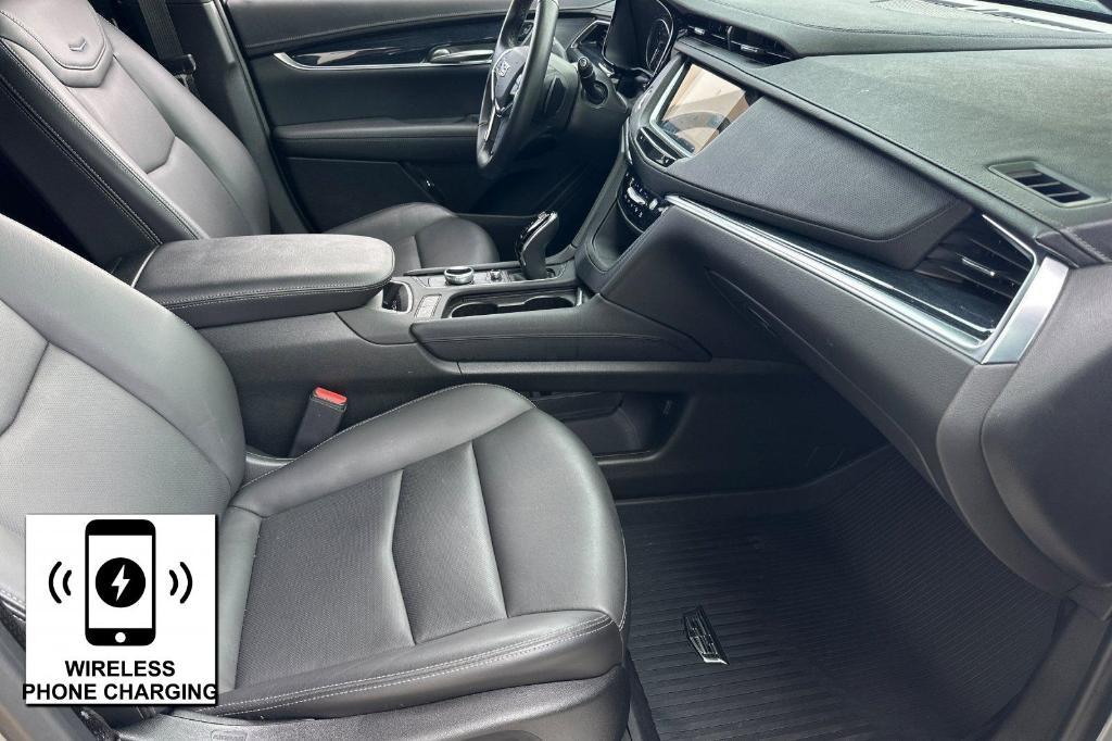 used 2024 Cadillac XT5 car, priced at $51,499