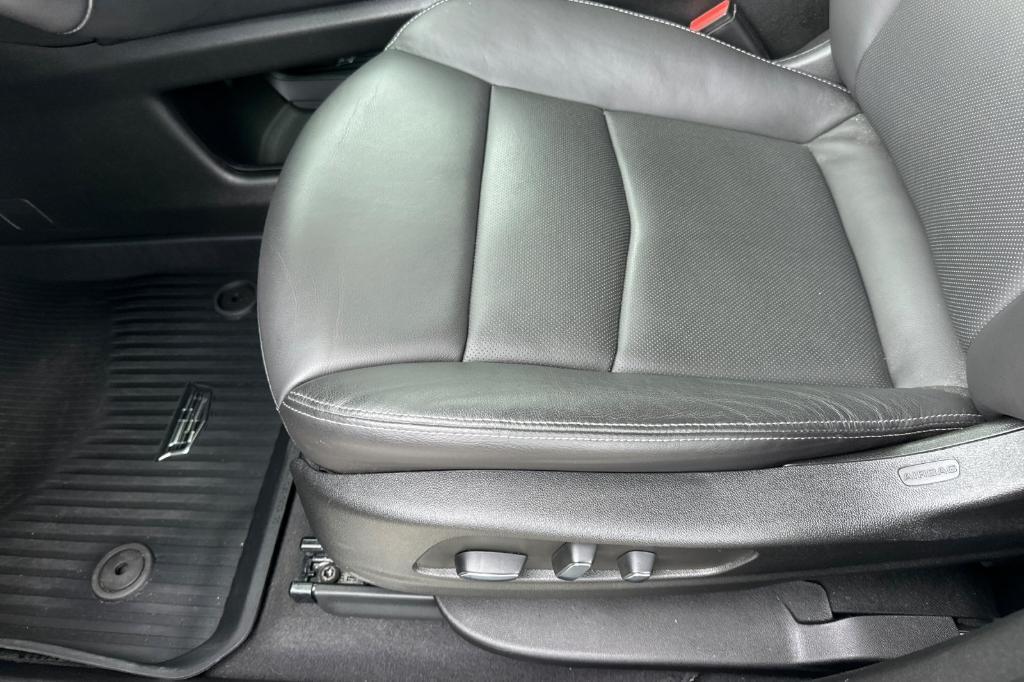 used 2024 Cadillac XT5 car, priced at $51,499