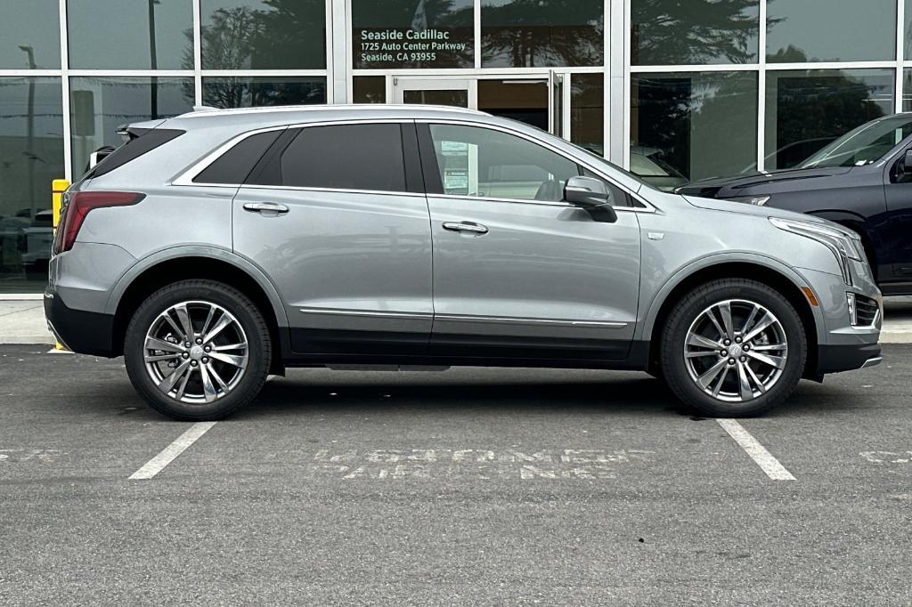 new 2025 Cadillac XT5 car, priced at $54,090