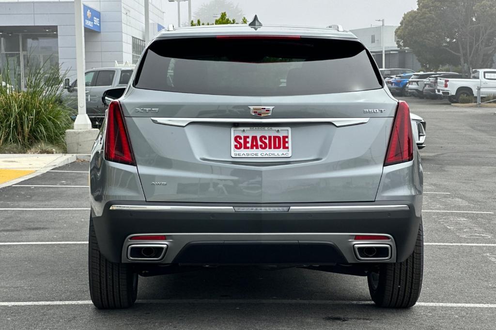 new 2025 Cadillac XT5 car, priced at $54,090