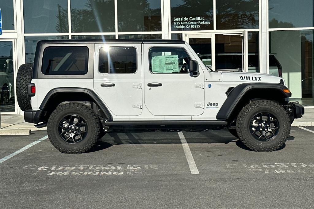 new 2025 Jeep Wrangler 4xe car