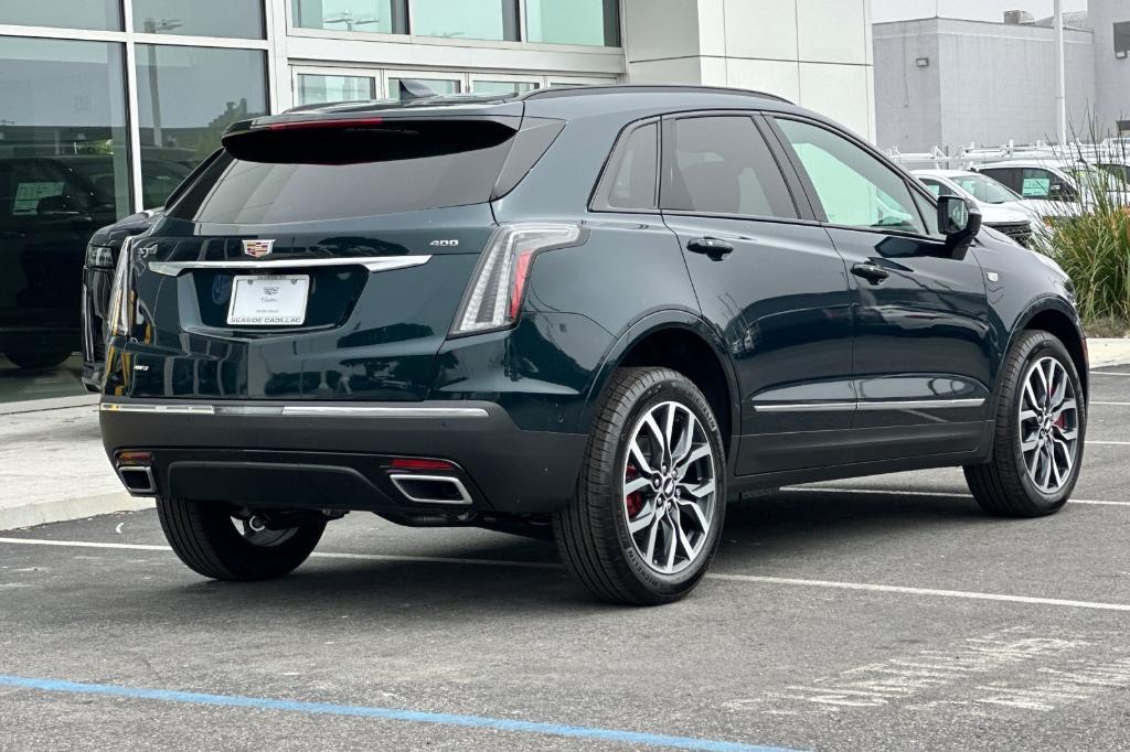new 2025 Cadillac XT5 car, priced at $67,805