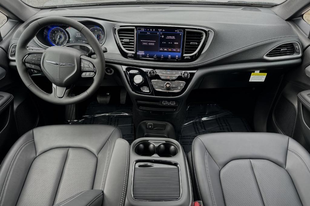 new 2024 Chrysler Pacifica car, priced at $42,940