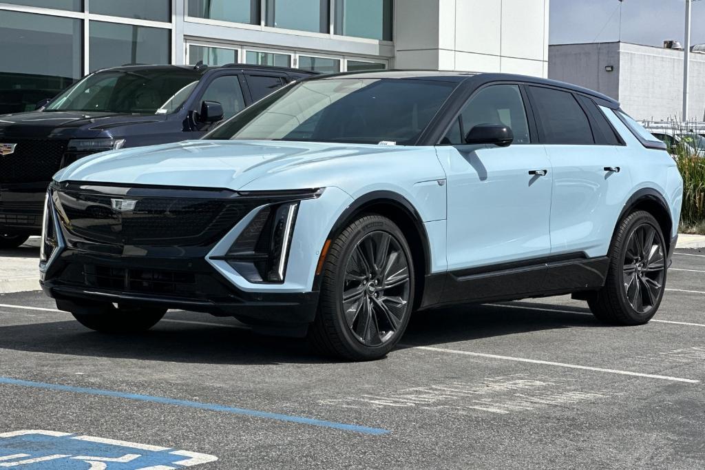 new 2024 Cadillac LYRIQ car, priced at $75,017