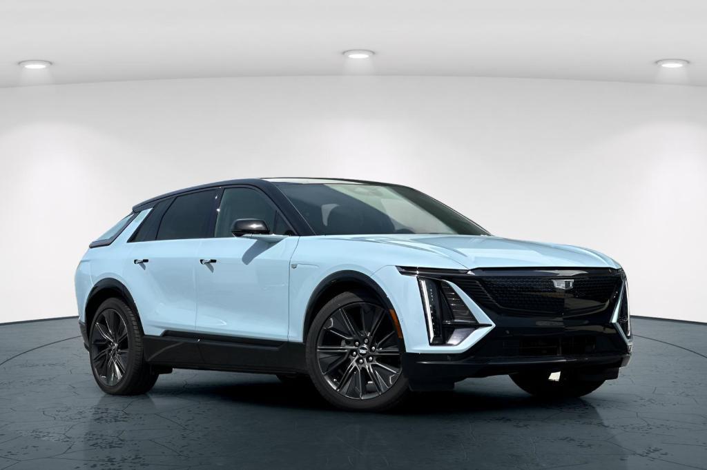 new 2024 Cadillac LYRIQ car, priced at $75,017